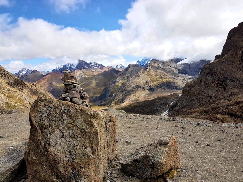 Cordillera Huayhuash circuit without a guide