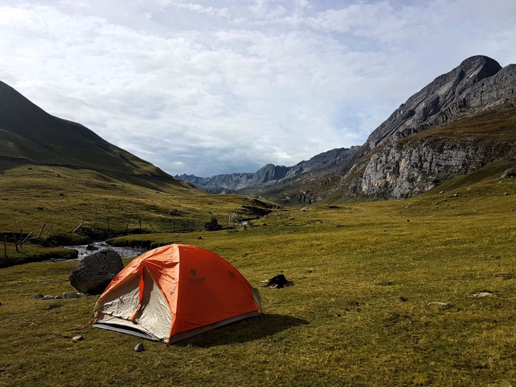 Cordillera Huayhuash circuit without a guide