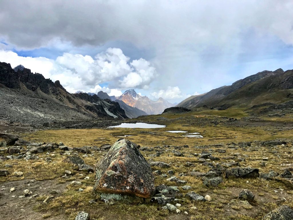 Cordillera Huayhuash circuit without a guide