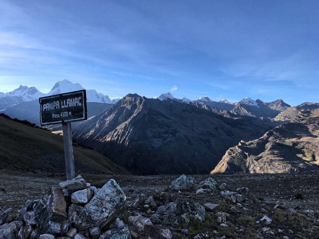 Cordillera Huayhuash circuit without a guide